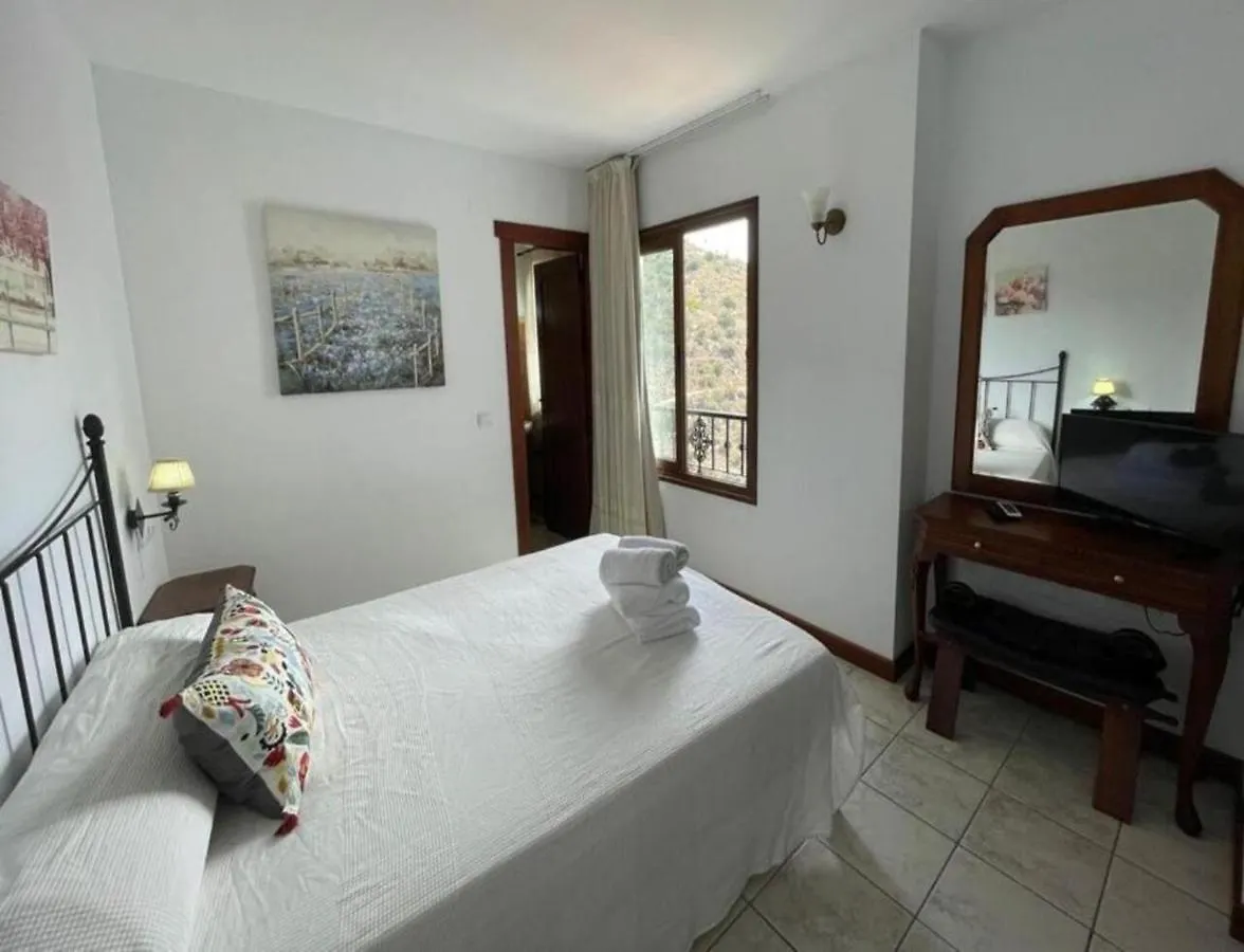 Hotel Al-Andalus Торрокс-Коста 2*,